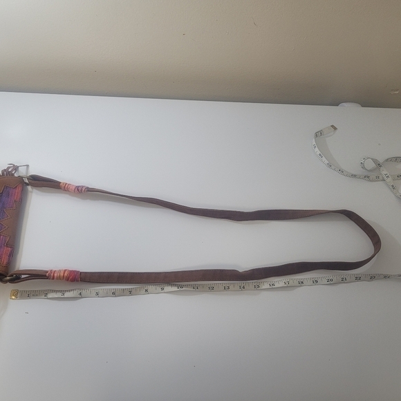 O'NEILL  brown Sling Bag/purse with native designs and fringe - Picture 15 of 15